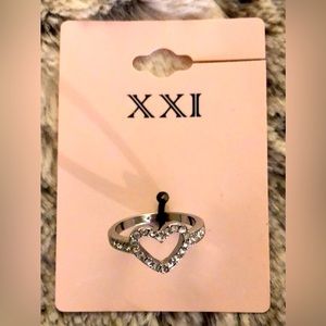 NWT Forever 21 silver heart ring -size 7/8